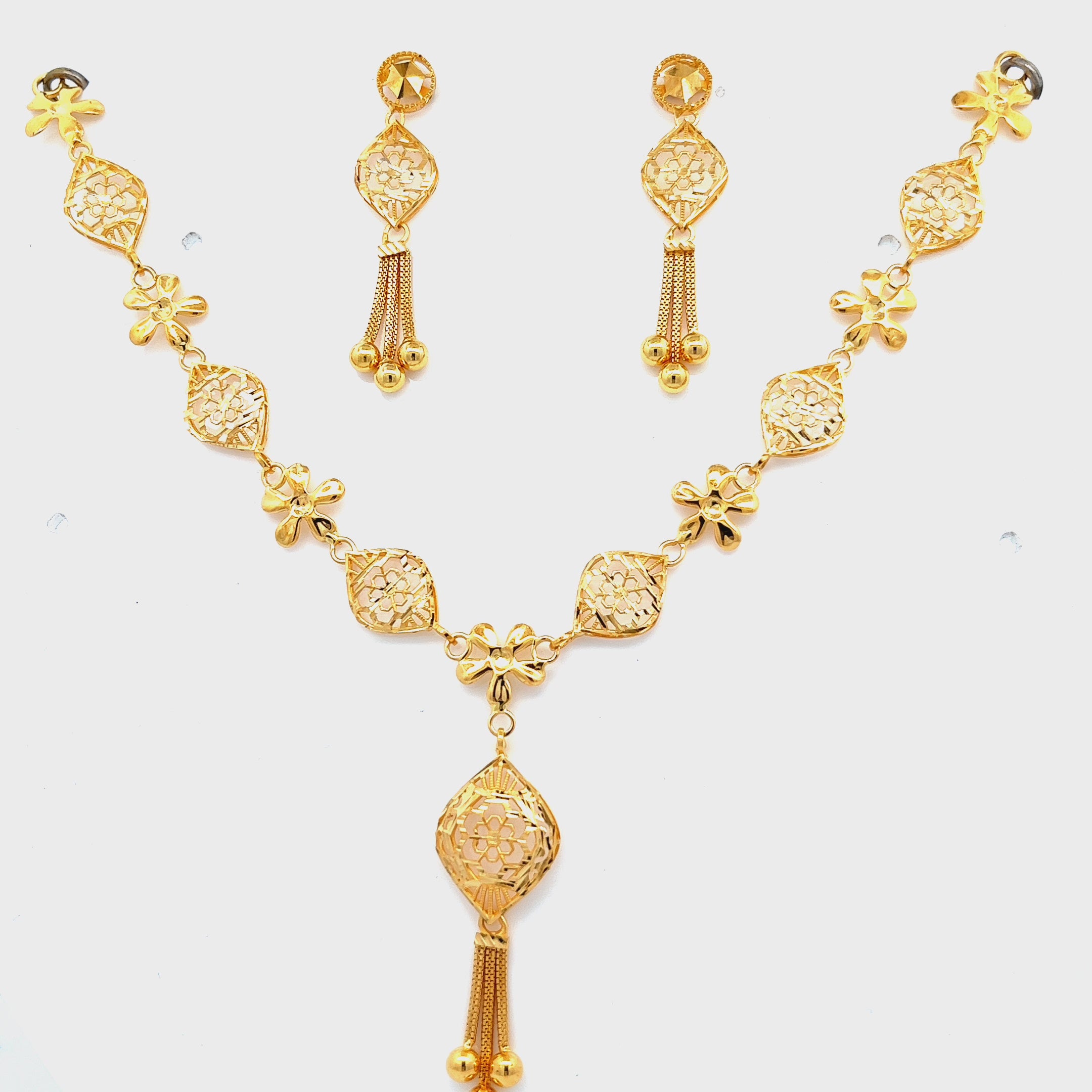 Roxanne Plain Necklace